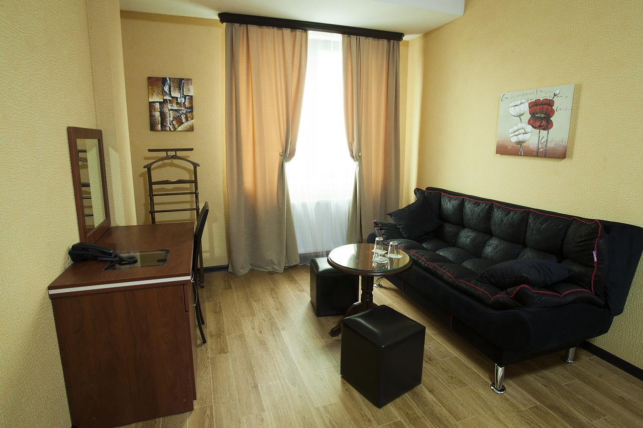 Lords Hotel Tbilisi Luaran gambar
