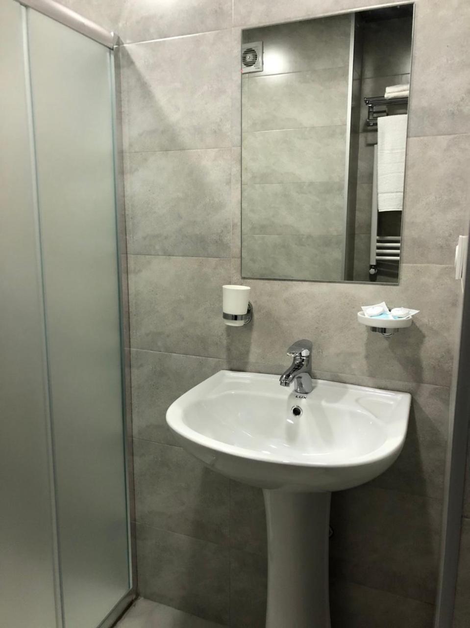 Lords Hotel Tbilisi Luaran gambar