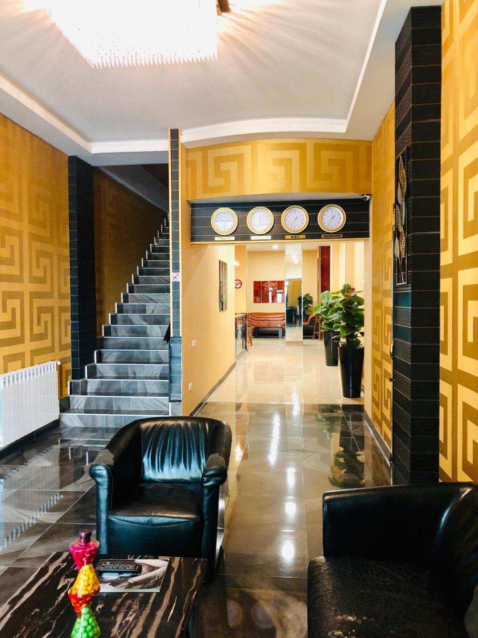 Lords Hotel Tbilisi Luaran gambar