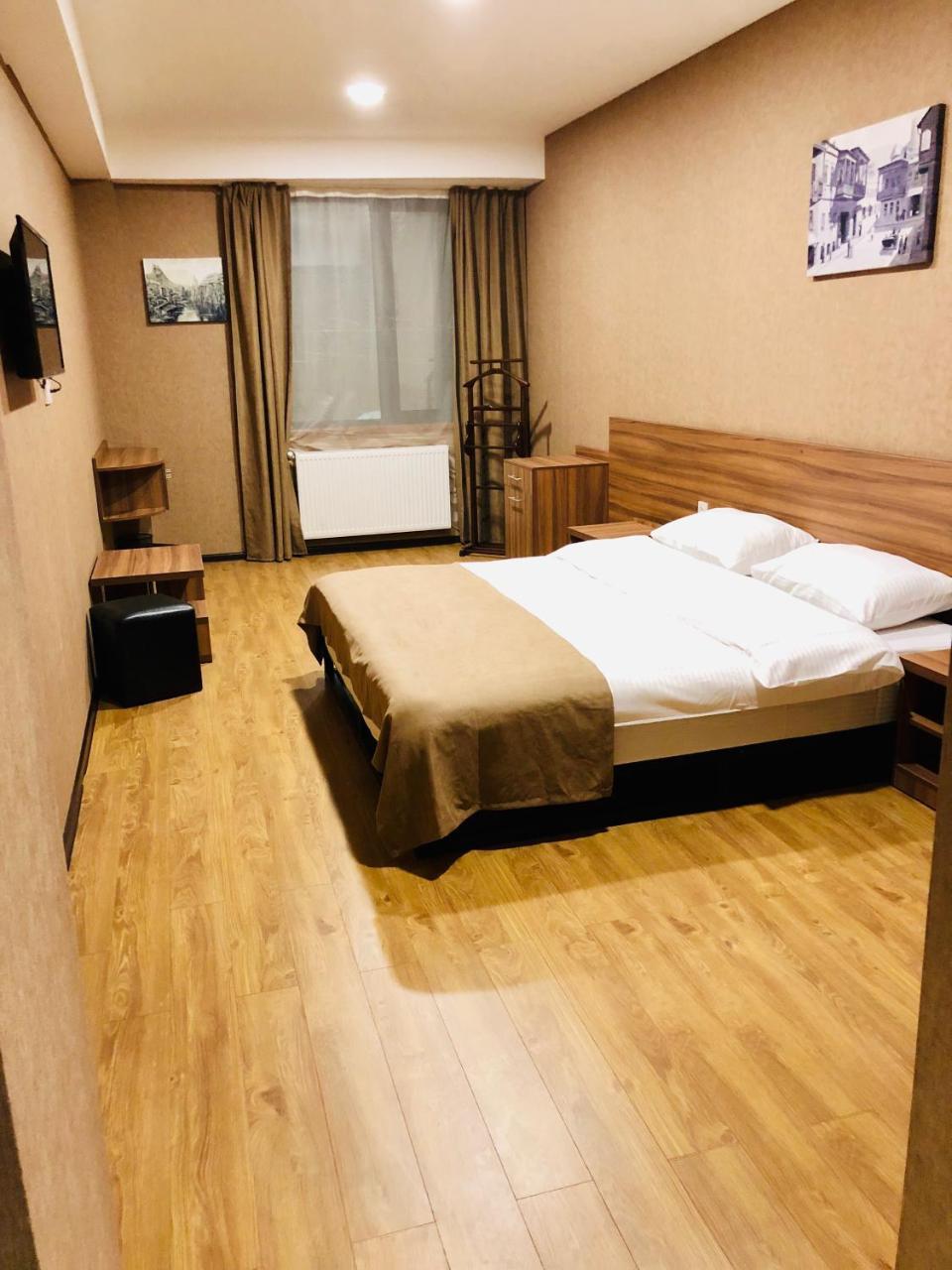 Lords Hotel Tbilisi Luaran gambar